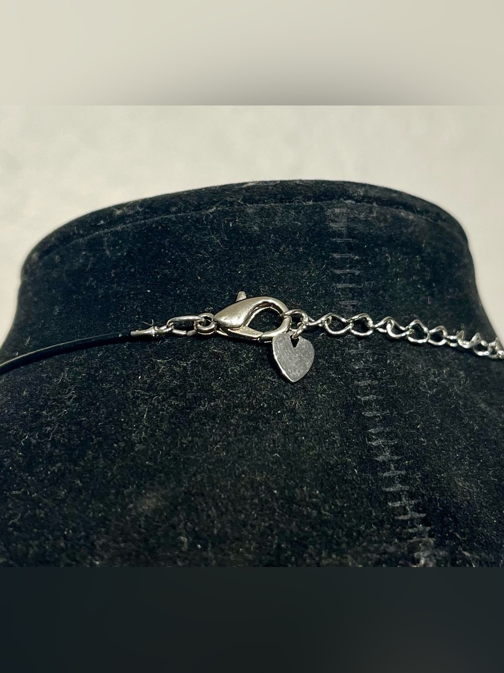 Spider Shell Pendant Necklace - Picture 2 of 3